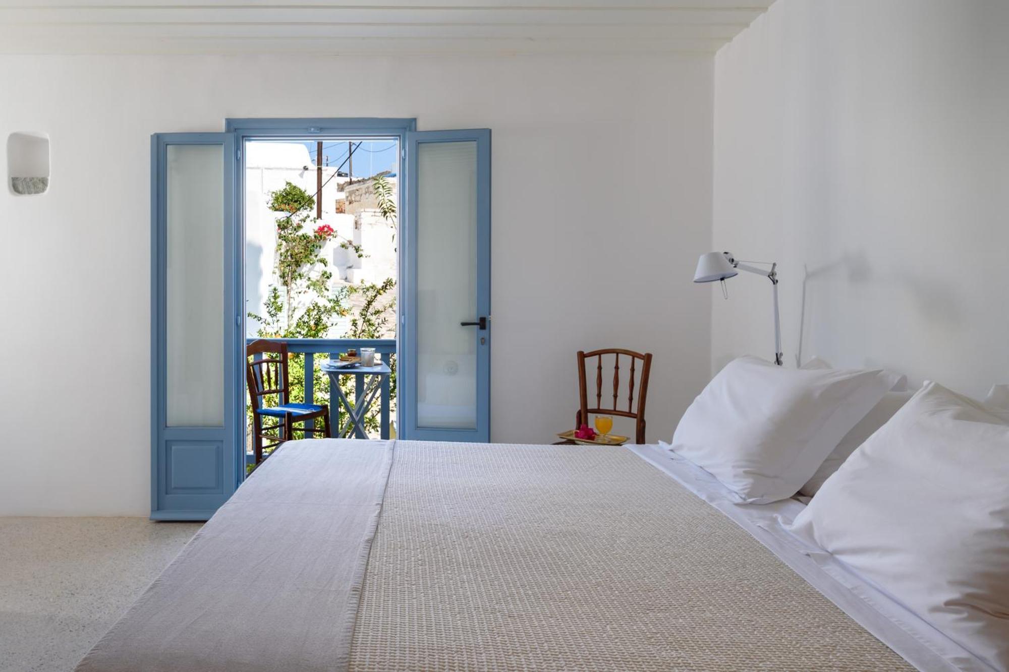 Mezzolovero Suites Kímolos Extérieur photo
